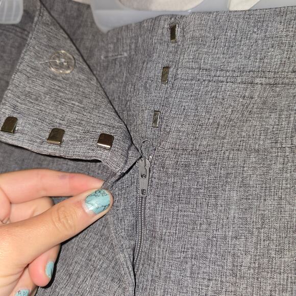 Apt. 9 Gray Women's Slacks Size 8 - Picture 4 of 7